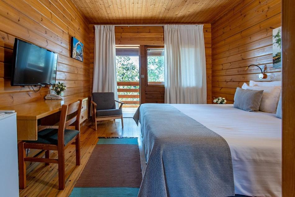 Logos Hotel In Yad HaShmona Eksteriør billede