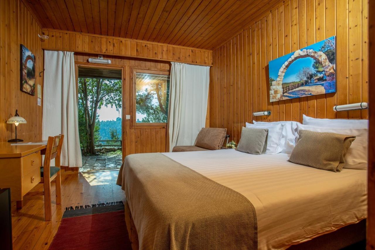 Logos Hotel In Yad HaShmona Eksteriør billede