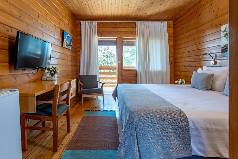 Logos Hotel In Yad HaShmona Eksteriør billede